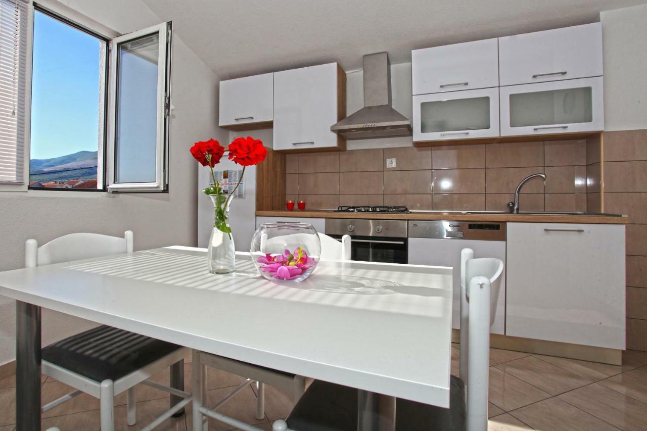Apartments Ukic Kaštela Εξωτερικό φωτογραφία