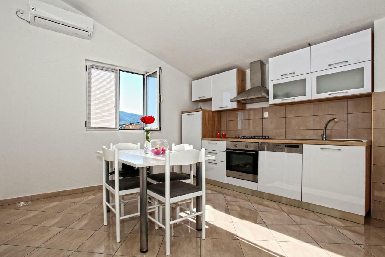 Apartments Ukic Kaštela Εξωτερικό φωτογραφία